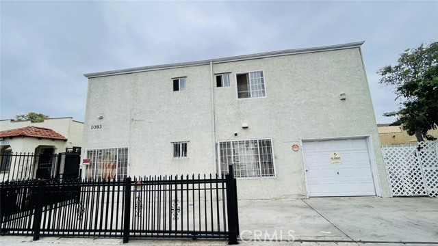 1083 Gaviota Avenue, Long Beach CA: https://media.crmls.org/medias/43469a3f-37e3-49a5-b21b-babbebf1fa3d.jpg