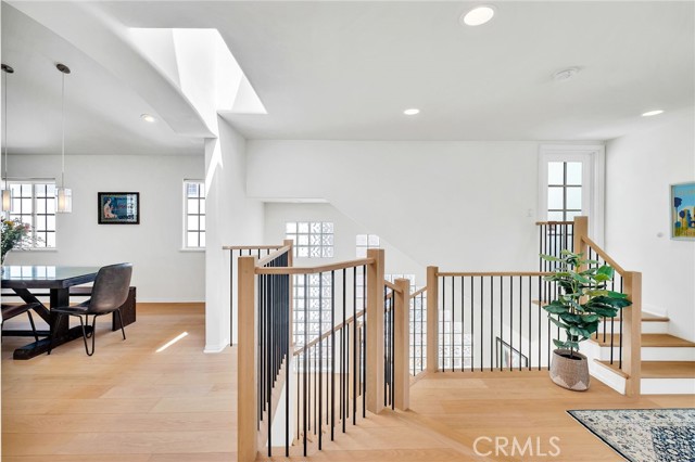 1021 Avenue D, Redondo Beach, California 90277, 4 Bedrooms Bedrooms, 0 ,2 BathroomsBathrooms,Residential,For Sale,Avenue D,0,SB26127548