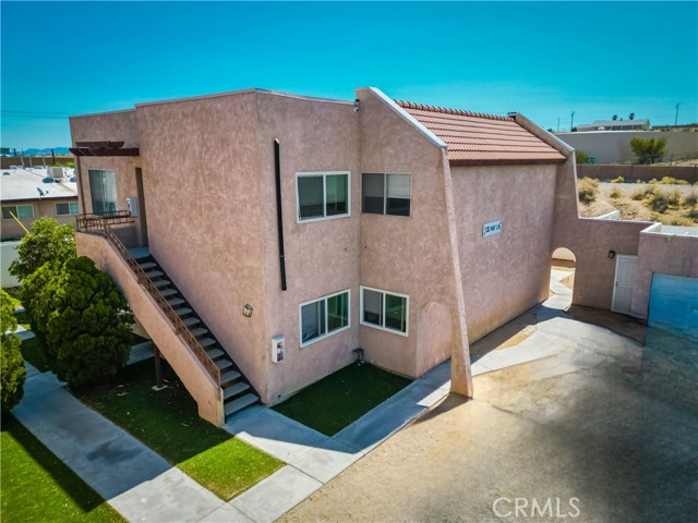 1061 May Lane, Barstow CA: https://media.crmls.org/medias/434910eb-da40-4619-870d-2b2658efd788.jpg