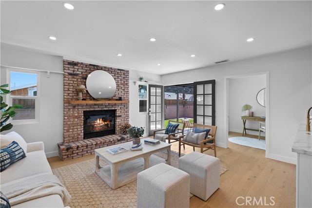 2720 Spreckels Lane, Redondo Beach, California 90278, 3 Bedrooms Bedrooms, ,2 BathroomsBathrooms,Residential,Sold,Spreckels,SB23143094