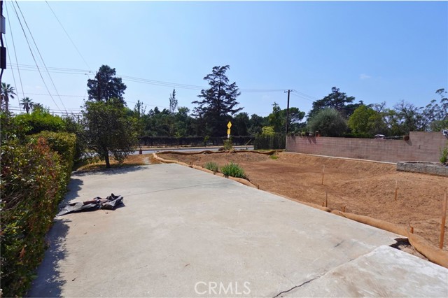 287 287 E Calaveras, Altadena CA: https://media.crmls.org/medias/434a4da0-b5a6-4cb1-a382-ff91e5d267ed.jpg