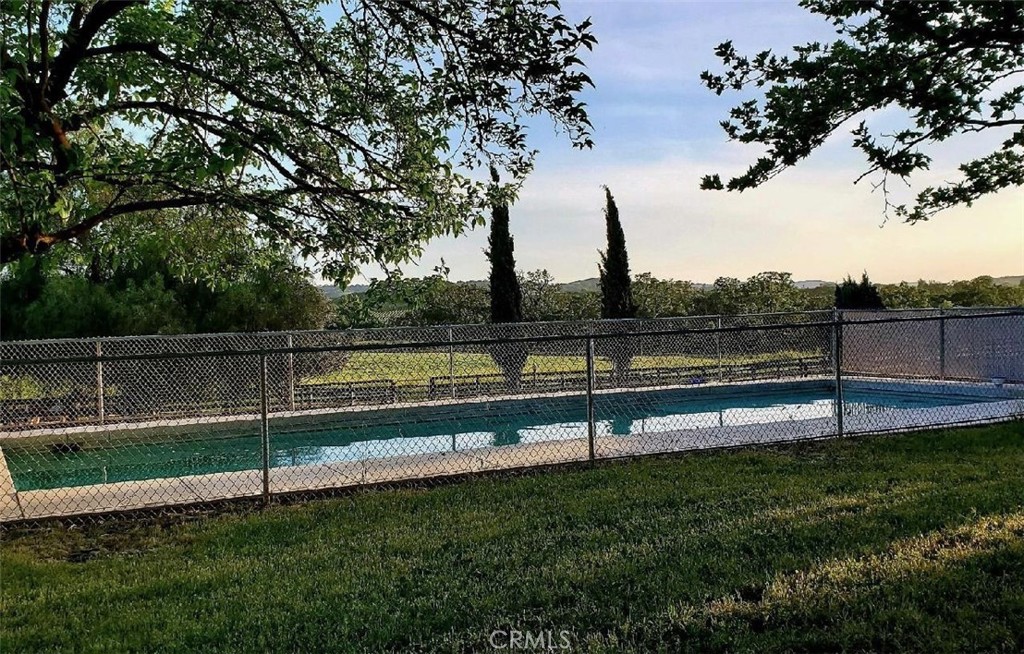 2770 Creston Ridge Lane