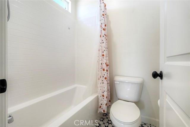 Image 21 of 65 For 27909 Silo  