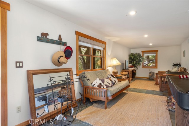 Detail Gallery Image 17 of 43 For 5765 Dago Lane, Paso Robles,  CA 93446 - 1 Beds | 2 Baths