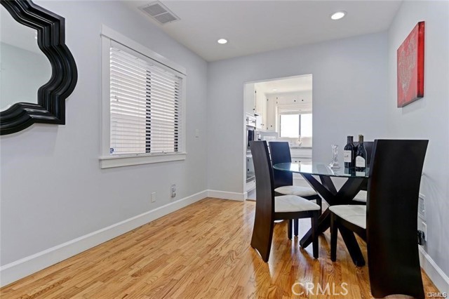 Detail Gallery Image 10 of 20 For 1208 10th St, Hermosa Beach,  CA 90254 - 4 Beds | 2 Baths