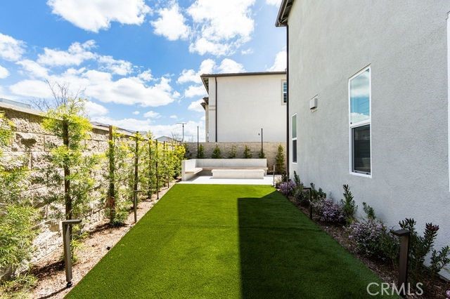 260 Holliston, Lake Forest CA: https://media.crmls.org/medias/434e32e9-7e2e-4142-8854-4bb93fcb362b.jpg