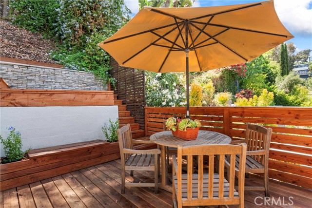Detail Gallery Image 31 of 42 For 2820 Oak Point Dr, Los Angeles,  CA 90068 - 2 Beds | 1/1 Baths