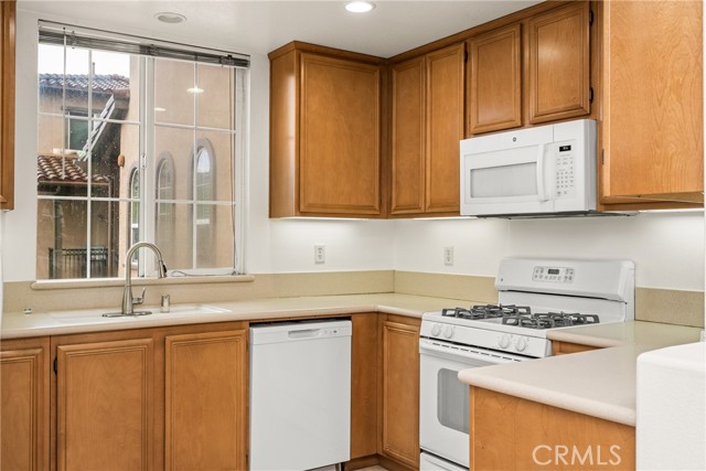 Detail Gallery Image 6 of 37 For 24 Dietes Ct, Ladera Ranch,  CA 92694 - 2 Beds | 2 Baths