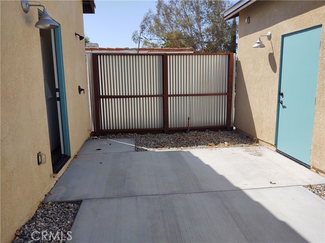 6628 National Park Drive, 29 Palms CA: https://media.crmls.org/medias/434f3e6f-9cfe-430e-9e67-a2f6dbe011d7.jpg