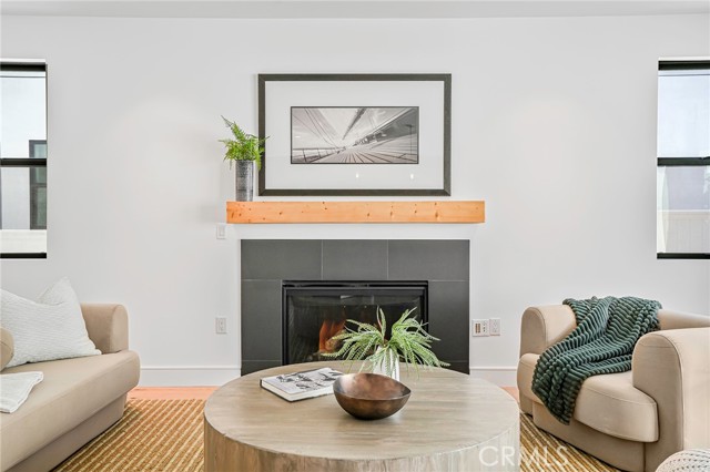 1003 S Prospect Ave, Redondo Beach CA: https://media.crmls.org/medias/434fd992-5997-433e-b615-9ec8780d0c3c.jpg