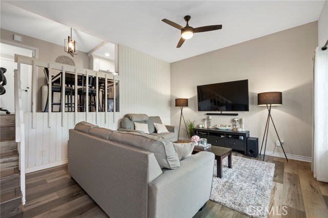 Detail Gallery Image 5 of 22 For 4535 Ramona Ave #9,  La Verne,  CA 91750 - 1 Beds | 1 Baths