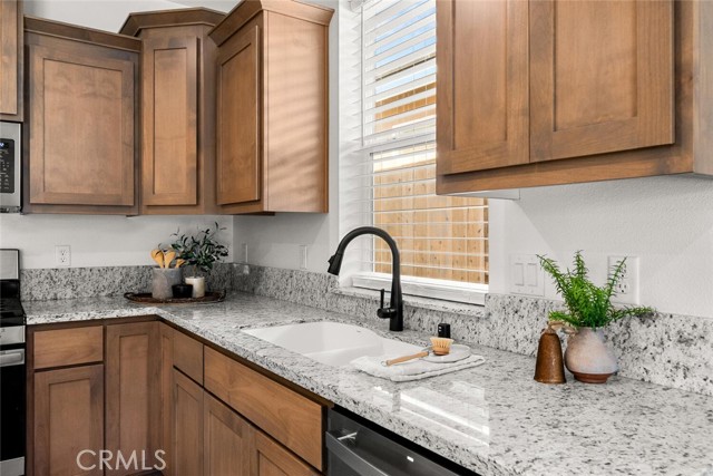 Detail Gallery Image 10 of 39 For 385 Bellamy Ter, Chico,  CA 95973 - 3 Beds | 2 Baths