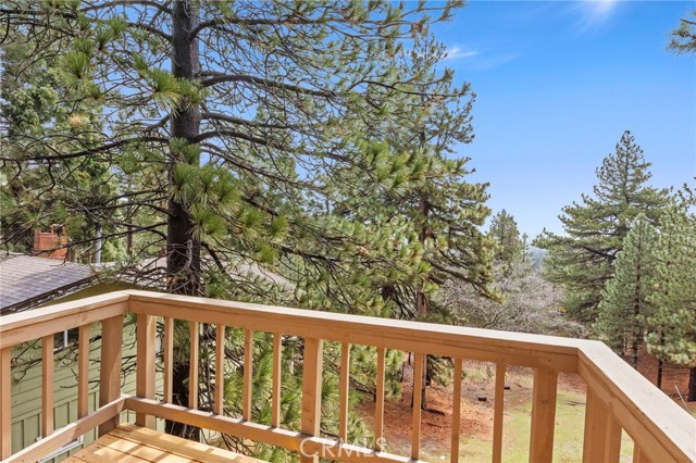 Detail Gallery Image 17 of 39 For 1803 Nob Hill Dr, Running Springs,  CA 92382 - 3 Beds | 2 Baths