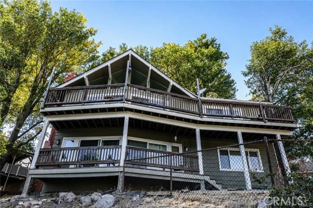 24340 Wabern, Crestline, CA 92325