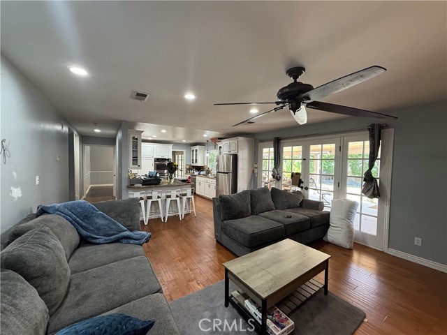 5426 Sharynne Lane, Torrance CA: https://media.crmls.org/medias/43514f96-78a7-48d9-a7dc-226bad48714e.jpg