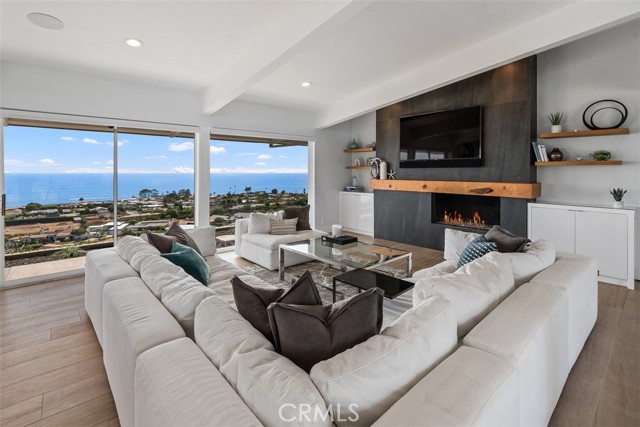 Detail Gallery Image 1 of 44 For 32651 Sea Island Dr, Dana Point,  CA 92629 - 4 Beds | 4 Baths