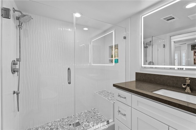 27879 Chipiona, Mission Viejo CA: https://media.crmls.org/medias/4353c69d-dc85-420c-89a8-144048f986a0.jpg