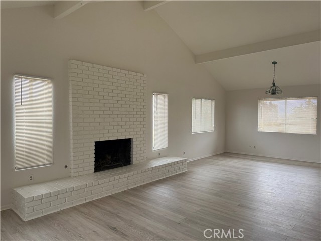 Detail Gallery Image 2 of 18 For 13715 Hidden Valley, Victorville,  CA 92395 - 4 Beds | 3 Baths