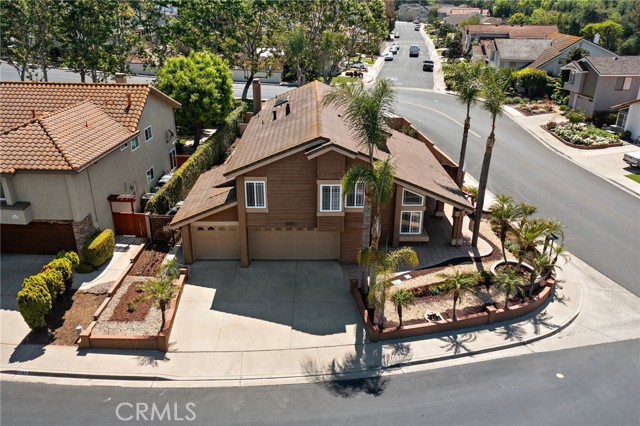 21572 Via Invierno, Lake Forest CA: https://media.crmls.org/medias/435483b3-9892-411a-aa2c-ab8420d7adc2.jpg
