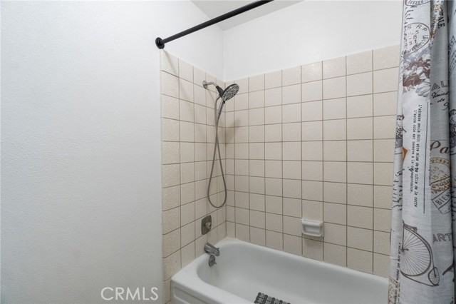 18691 Varden Drive, Madera CA: https://media.crmls.org/medias/4354d414-2653-47e3-9fc2-191e5805ecef.jpg