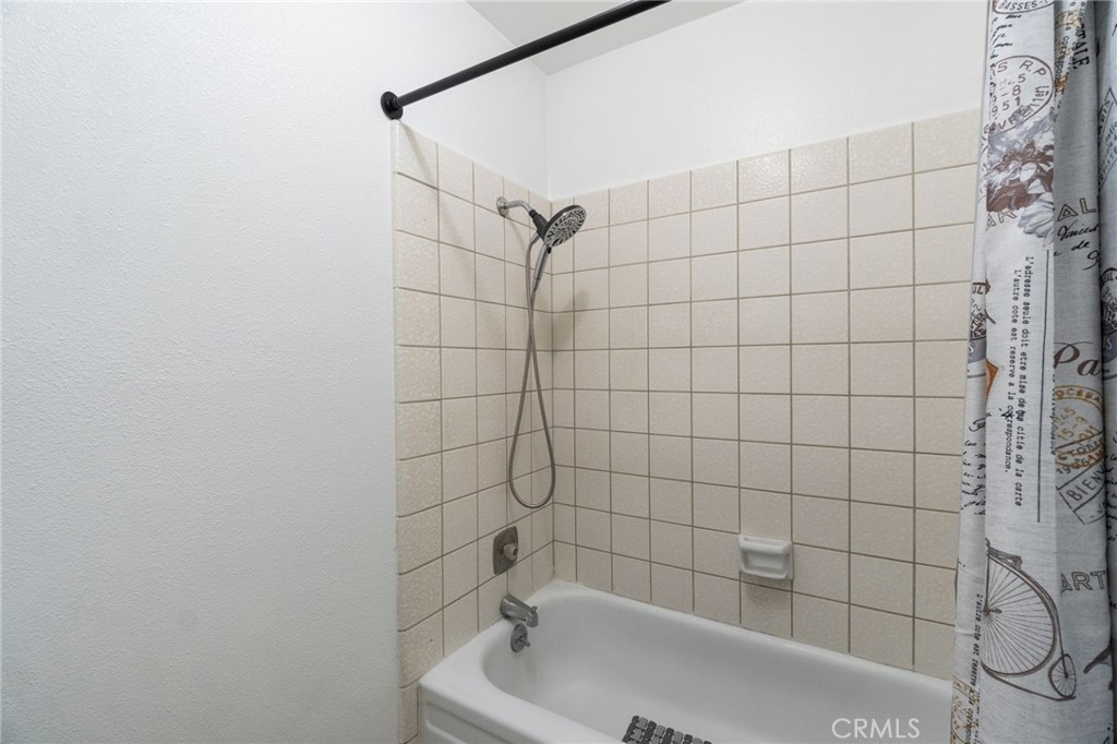 https://media.crmls.org/medias/4354d414-2653-47e3-9fc2-191e5805ecef.jpg?preset=X-Large