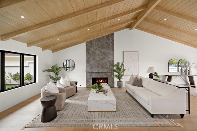 Detail Gallery Image 9 of 44 For 6 Monterey Cir, Corona Del Mar,  CA 92625 - 6 Beds | 4 Baths