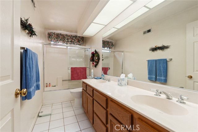 1227 Esteban Torres Drive, South El Monte CA: https://media.crmls.org/medias/435570b8-c243-4192-8f54-48313100de34.jpg