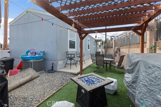Detail Gallery Image 14 of 21 For 501 Willow Dr, Santa Ana,  CA 92703 - 2 Beds | 1 Baths