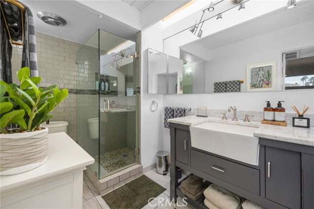 Image 16 of 41 For 1111 Palm Canyon Drive 202