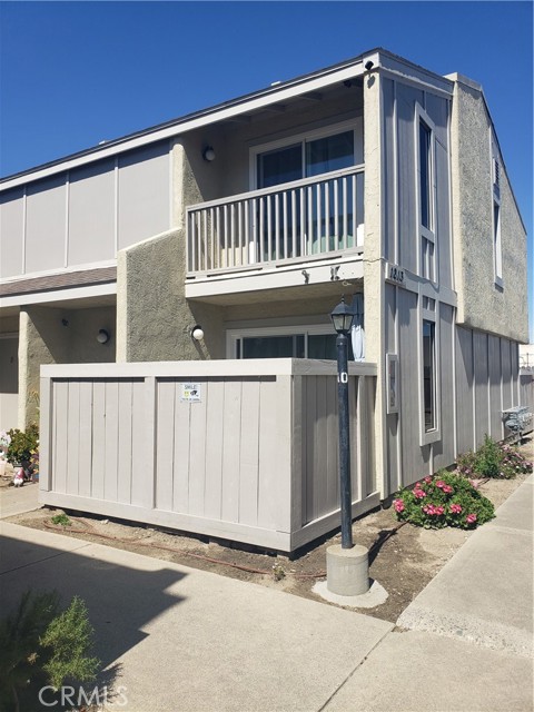 Detail Gallery Image 1 of 20 For 1213 W Cypress Ave a,  Lompoc,  CA 93436 - 2 Beds | 1/1 Baths