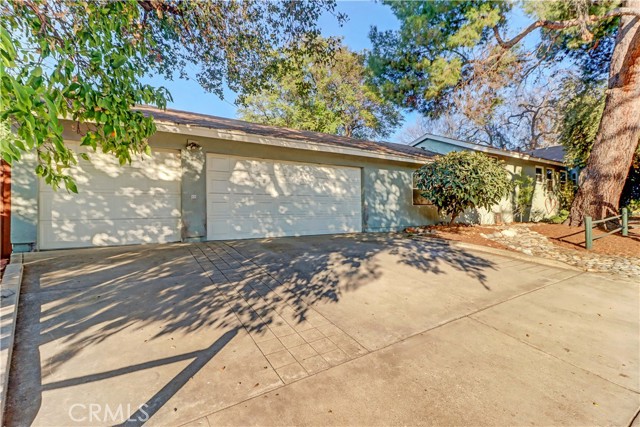 1403 Cuernavaca Place, Claremont CA: https://media.crmls.org/medias/43568360-fcf2-4d4b-9bac-923db1458ba6.jpg