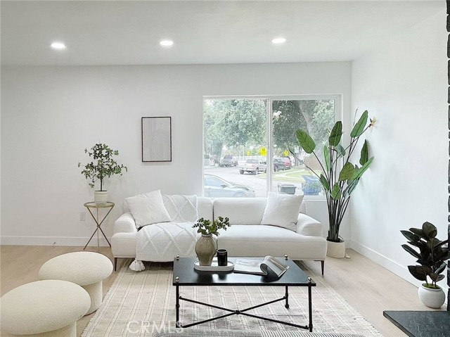 602 Courtland Drive, San Bernardino CA: https://media.crmls.org/medias/4356deba-dfde-493f-be91-7f07400b568b.jpg