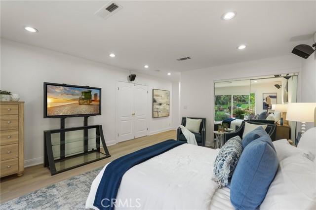 Detail Gallery Image 48 of 62 For 18760 Wells, Tarzana,  CA 91356 - 5 Beds | 4 Baths