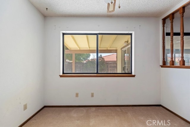 12690 Augusta Way, Victorville CA: https://media.crmls.org/medias/43588d2f-b2d8-47ce-bb33-fb5b459498b0.jpg