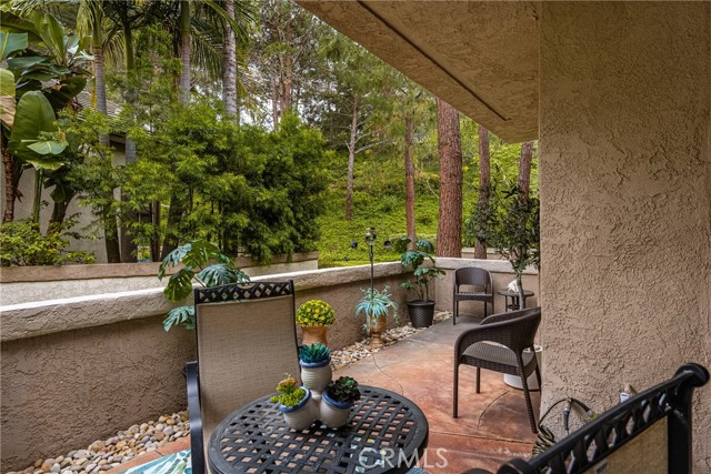 61 Montara Drive, Aliso Viejo CA: https://media.crmls.org/medias/435897d9-42bb-41f5-bb86-2a17c28c50d9.jpg