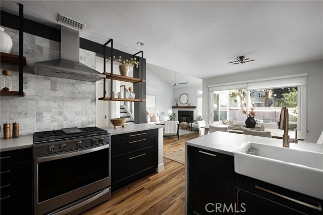 Detail Gallery Image 6 of 21 For 390 Deerfield, Irvine,  CA 92606 - 2 Beds | 1/1 Baths