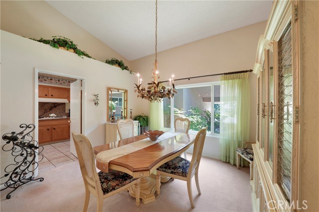 Detail Gallery Image 13 of 32 For 13011 Barto Dr, Granada Hills,  CA 91344 - 5 Beds | 3 Baths
