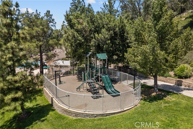 Detail Gallery Image 49 of 54 For 27360 Chesterfield Dr, Valencia,  CA 91354 - 4 Beds | 3 Baths