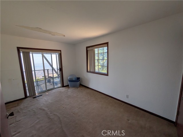 31487 Old City Creek, Running Springs, CA 92382