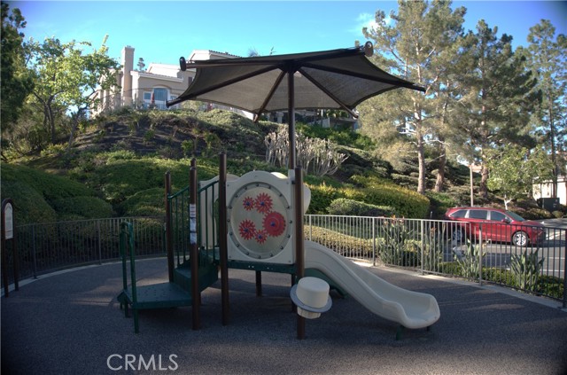 Detail Gallery Image 12 of 14 For 28748 La Siena, Laguna Niguel,  CA 92677 - 2 Beds | 2 Baths