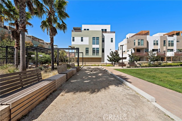 608 Malibu, Costa Mesa CA: https://media.crmls.org/medias/435c9477-e4ca-43c5-a469-35f1b0f50852.jpg