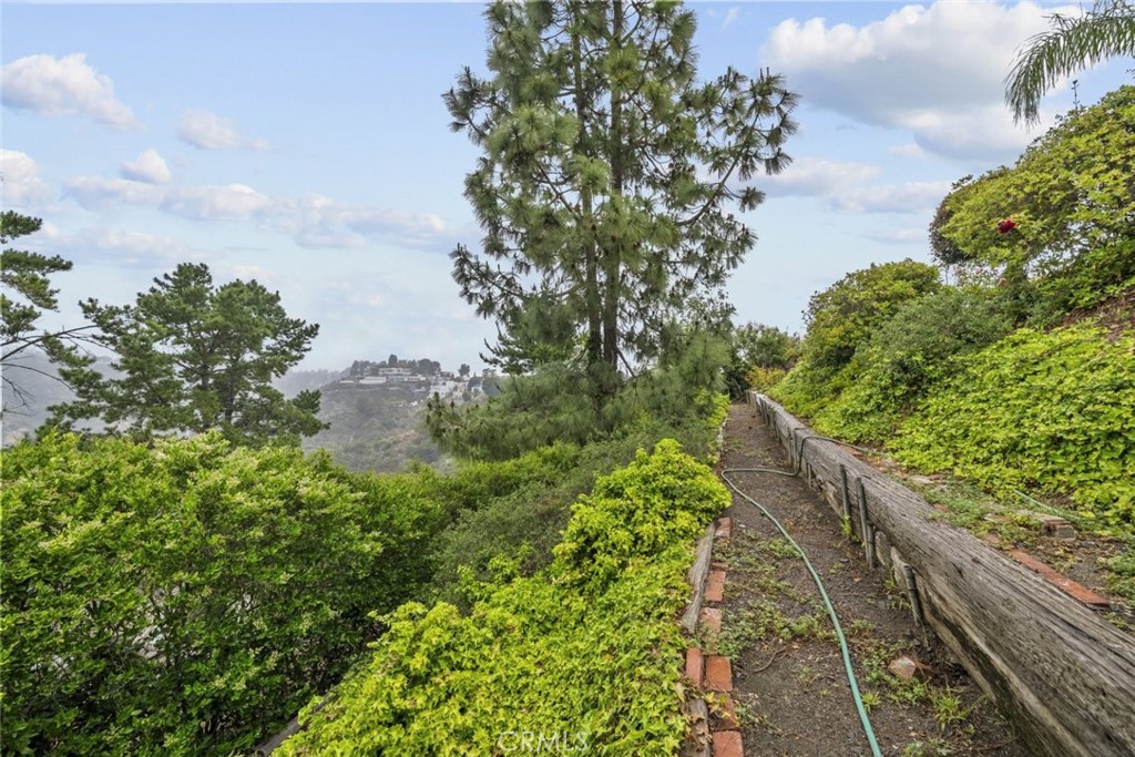 MLS #GD25111398 img 32