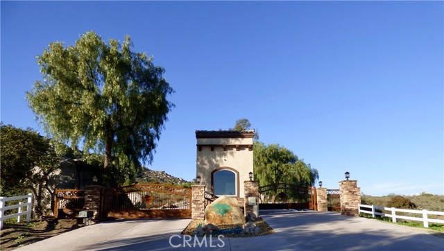 Detail Gallery Image 6 of 6 For 31690 via Del Senor, Homeland,  CA 92548 - – Beds | – Baths