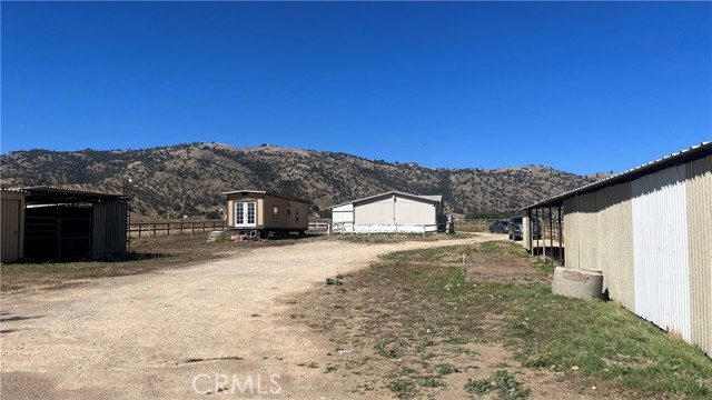 Detail Gallery Image 15 of 24 For 20411 Pegasus St, Tehachapi,  CA 93561 - 3 Beds | 2 Baths