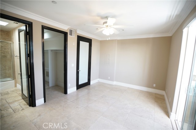 18245 Burbank Boulevard, Tarzana CA: https://media.crmls.org/medias/435e3a8c-8a3f-464a-8a1f-b396624e1e4e.jpg