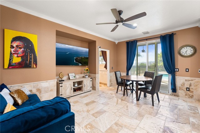 Detail Gallery Image 19 of 71 For 18936 Summerleaf Ln, Riverside,  CA 92504 - 4 Beds | 3/1 Baths