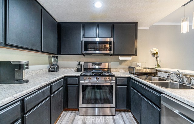 14819 Downey Avenue, Paramount CA: https://media.crmls.org/medias/4360b656-6d6d-41b2-8819-ed8ba1c650e7.jpg