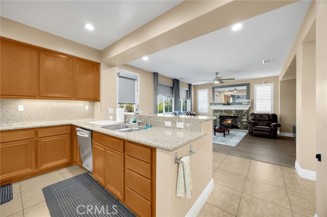 Detail Gallery Image 15 of 38 For 8132 Finch St., Corona,  CA 92880 - 5 Beds | 3 Baths