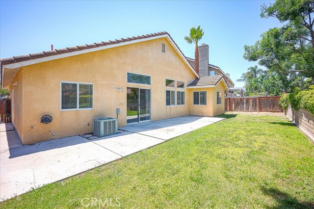 3087 Arbor Glen Court, Corona CA: https://media.crmls.org/medias/436187af-8540-4204-9536-fc1c5c28d7cc.jpg