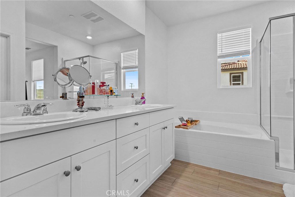 https://media.crmls.org/medias/43629a8a-c0ca-489a-8f22-178b7d09e9bb.jpg?preset=X-Large